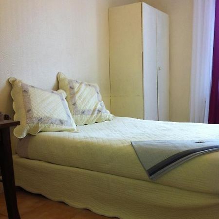 Hipotel Paris Bordeaux Menilmontant Room photo