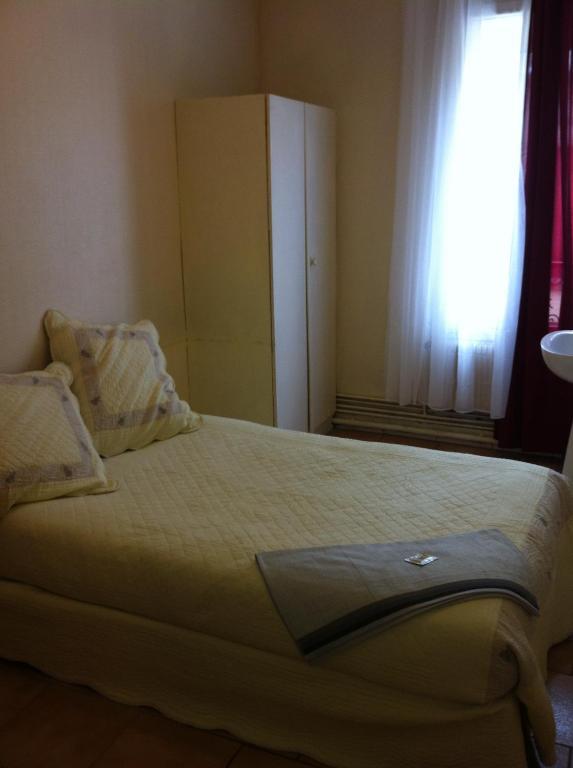 Hipotel Paris Bordeaux Menilmontant Room photo