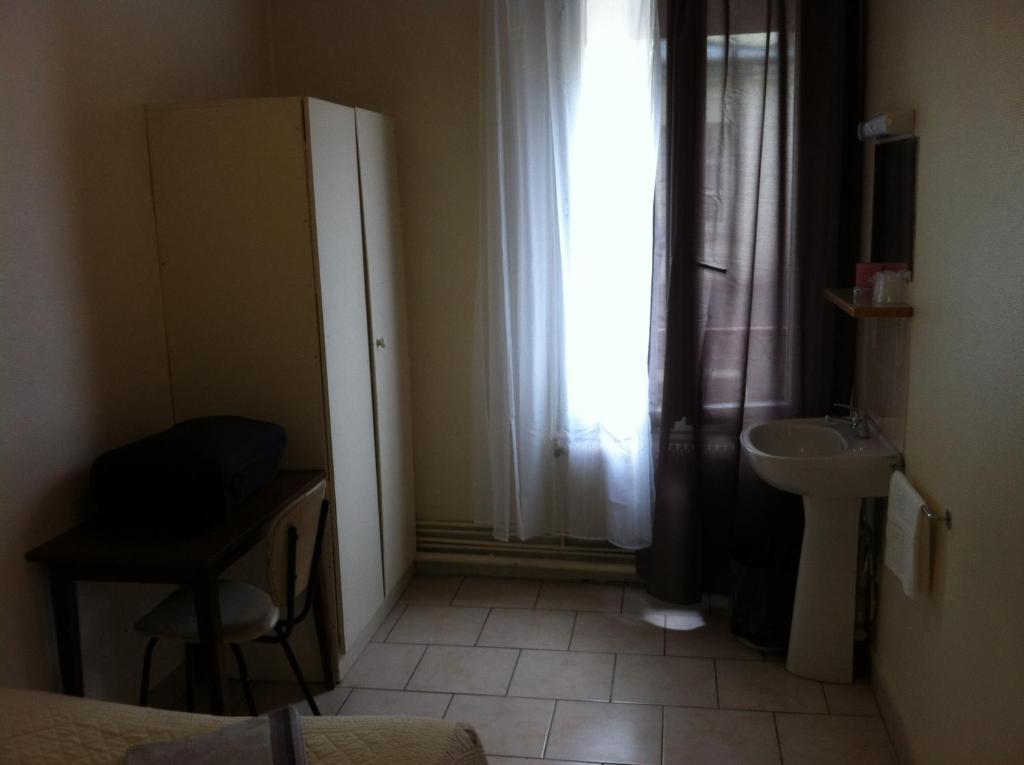 Hipotel Paris Bordeaux Menilmontant Room photo