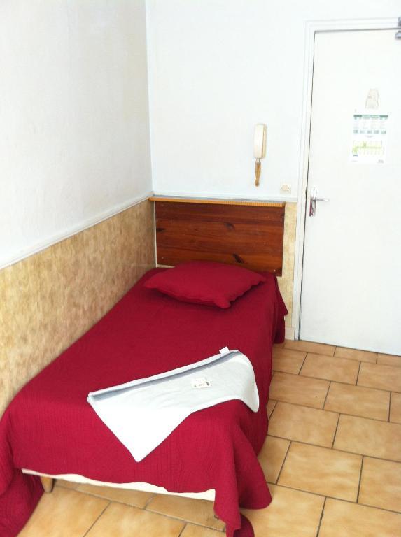 Hipotel Paris Bordeaux Menilmontant Room photo